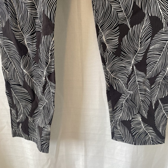 Krazy Larry Pull-On Ankle Pants - Black Feather Size 8 $135 - Picture 9 of 11